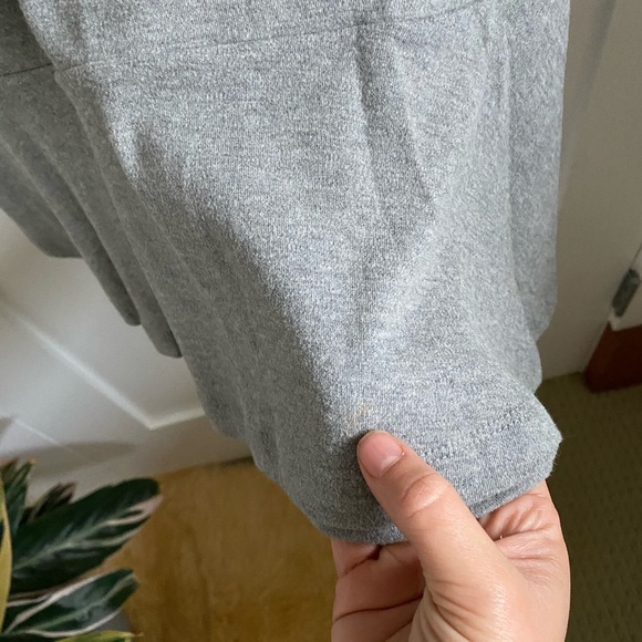 GAP Gray Peplum Jersey Top - Picture 8 of 8